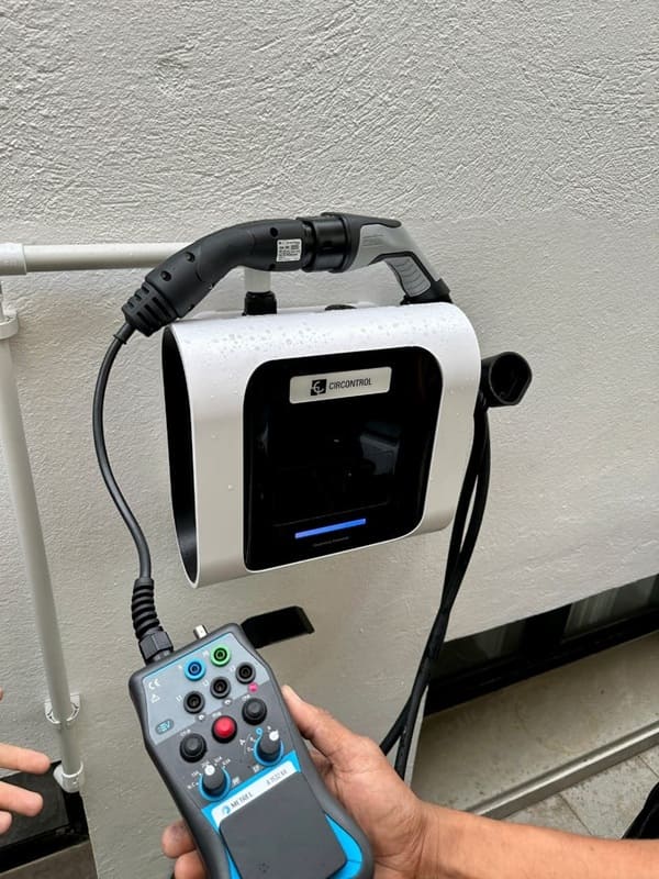 Installation borne recharge